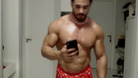 promuscles4u online show from December 22, 2024, 1:01 am