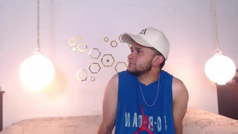 Adris  Juan online show from September 14, 2025, 4:00 am