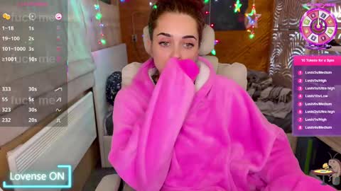 Queen of Pain online show from February 18, 2025, 1:44 pm