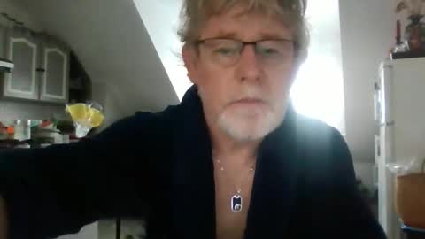 ptitrouquin online show from November 25, 2025, 8:03 am