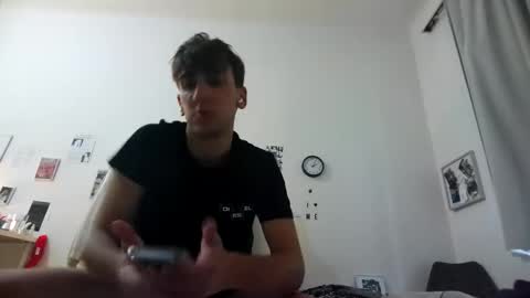 pttvnvkk online show from February 3, 2025, 9:19 am