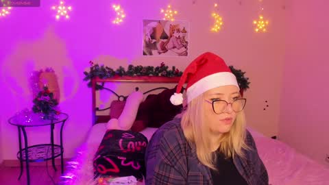 Snapshot of puffybun chatting on December 24, 2024, 12:33 am puffybun online show from December 24, 2024, 12:33 am