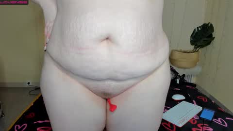 Snapshot of puffybun chatting on March 5, 2025, 11:49 pm puffybun online show from March 5, 2025, 11:49 pm