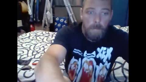 Snapshot of pug2222 chatting on September 25, 2025, 9:40 pm pug2222 online show from September 25, 2025, 9:40 pm