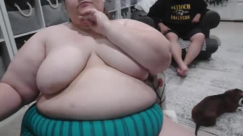 Puggie -  online show from January 5, 2025, 11:59 am