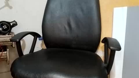 puky_mza online show from November 20, 2025, 4:18 pm