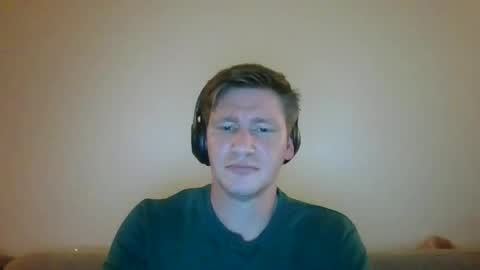 punkindrublic25 online show from May 19, 2026, 10:16 pm