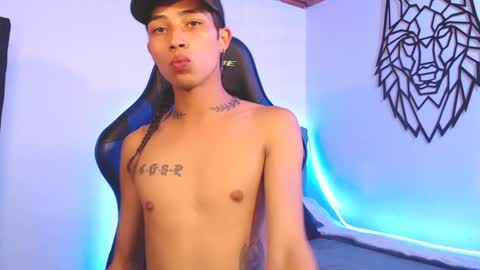 Snapshot of pupi_wolf chatting on December 4, 2024, 8:51 pm Cris online show from December 4, 2024, 8:51 pm