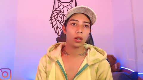 Snapshot of pupi_wolf chatting on January 24, 2025, 9:49 am Cris online show from January 24, 2025, 9:49 am