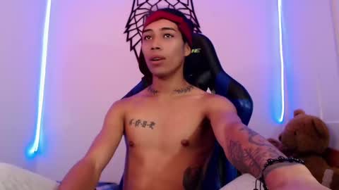 Snapshot of pupi_wolf chatting on February 21, 2025, 2:59 pm Cris online show from February 21, 2025, 2:59 pm