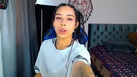 Snapshot of pupi_wolf chatting on September 18, 2025, 3:03 pm Cris online show from September 18, 2025, 3:03 pm