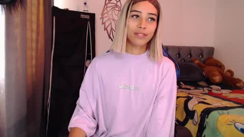 Snapshot of pupi_wolf chatting on October 2, 2025, 2:24 pm Cris online show from October 2, 2025, 2:24 pm