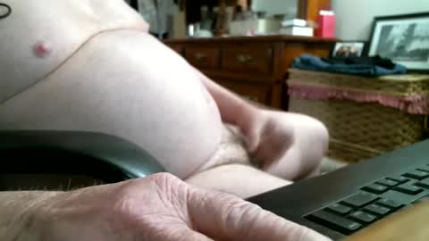 puppydog56 online show from April 5, 2026, 9:56 pm