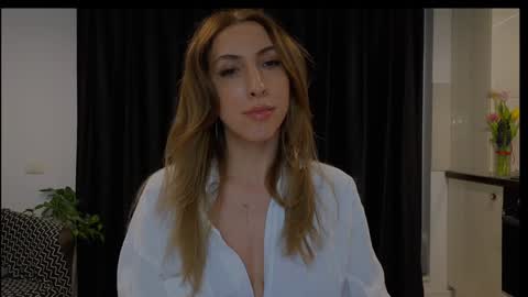 Isabelle online show from March 4, 2026, 6:36 pm