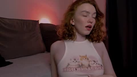 Marie online show from October 14, 2025, 7:36 pm