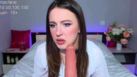 Snapshot of pussy_asmr chatting on February 19, 2025, 4:44 pm Monica online show from February 19, 2025, 4:44 pm