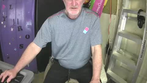 Mark online show from March 4, 2025, 5:13 pm