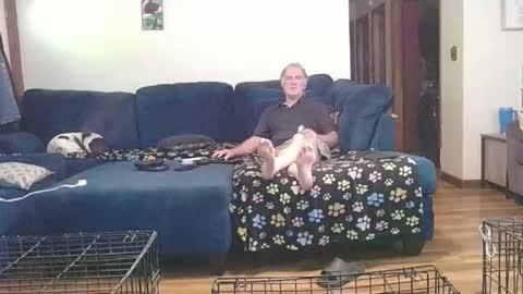 Mark online show from September 30, 2025, 2:44 pm