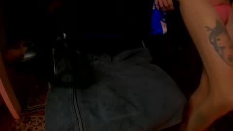 pussyandcocksucker online show from December 9, 2024, 4:01 am