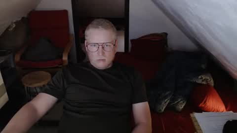 Snapshot of pussylovercb chatting on September 9, 2025, 9:53 am pussylovercb online show from September 9, 2025, 9:53 am