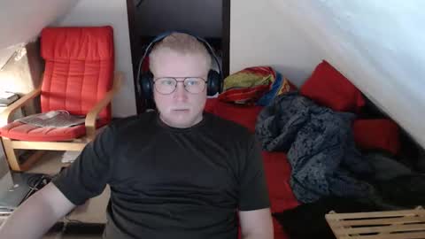 Snapshot of pussylovercb chatting on October 31, 2025, 10:27 am pussylovercb online show from October 31, 2025, 10:27 am