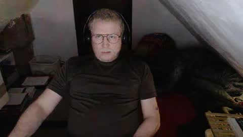 Snapshot of pussylovercb chatting on February 3, 2026, 8:58 pm pussylovercb online show from February 3, 2026, 8:58 pm