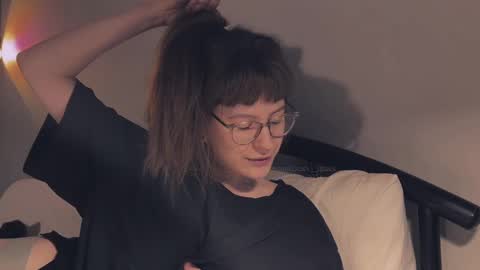    online show from December 13, 2024, 3:32 pm