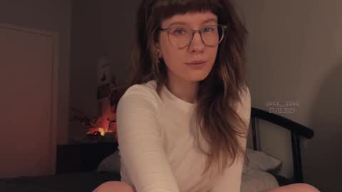    online show from February 27, 2025, 3:05 pm