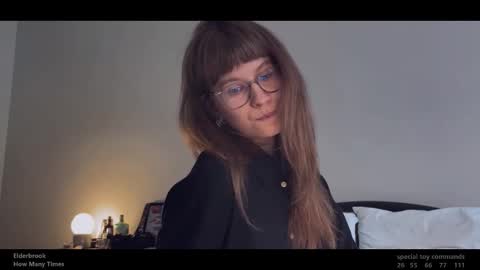    online show from September 26, 2025, 2:54 pm