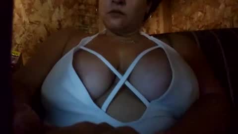 queen1309499253 online show from October 8, 2025, 6:49 pm