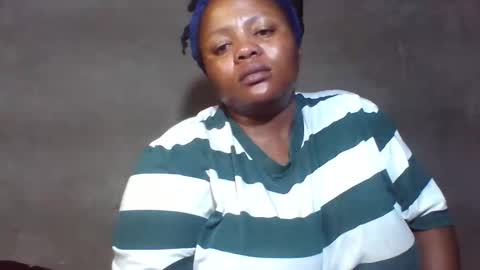 Snapshot of queen2302 chatting on May 3, 2026, 6:03 pm queen2302 online show from May 3, 2026, 6:03 pm