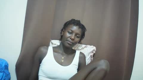 Snapshot of queen_0012 chatting on May 17, 2026, 10:50 pm asher online show from May 17, 2026, 10:50 pm