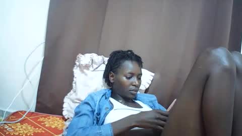 Snapshot of queen_0012 chatting on May 28, 2026, 7:00 pm asher online show from May 28, 2026, 7:00 pm