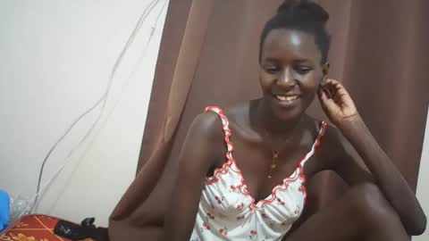 Snapshot of queen_0012 chatting on May 30, 2026, 12:24 pm asher online show from May 30, 2026, 12:24 pm