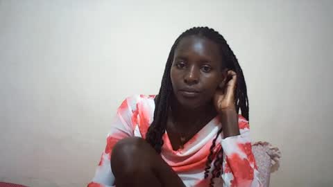 Snapshot of queen_0012 chatting on June 29, 2026, 7:14 pm asher online show from June 29, 2026, 7:14 pm