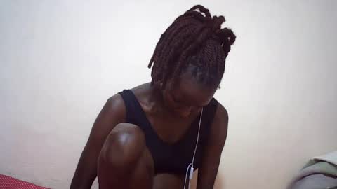 Snapshot of queen_0012 chatting on July 15, 2026, 7:24 am asher online show from July 15, 2026, 7:24 am