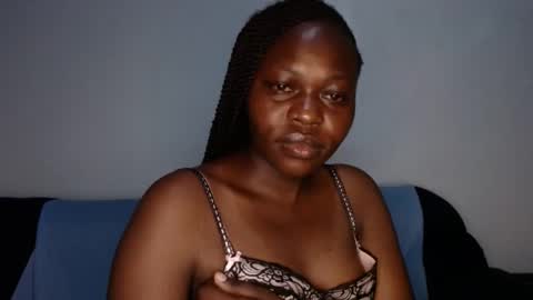 Snapshot of queen_12344 chatting on February 20, 2025, 7:08 pm emmie online show from February 20, 2025, 7:08 pm