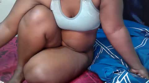 queen_arriana online show from March 4, 2026, 7:53 pm