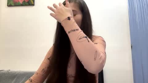 Snapshot of queen_chatur chatting on January 10, 2025, 3:37 pm Viktoria online show from January 10, 2025, 3:37 pm