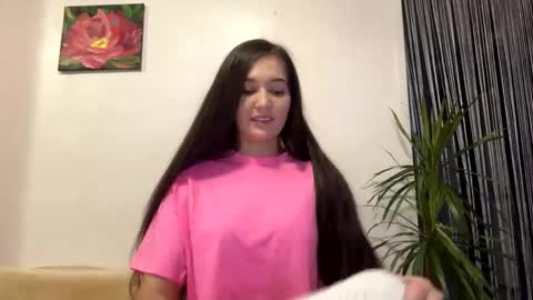 Snapshot of queen_chatur chatting on January 29, 2025, 2:10 pm Viktoria online show from January 29, 2025, 2:10 pm