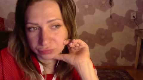 Snapshot of queen_daenerys chatting on September 10, 2025, 8:09 pm Queen Daenerys online show from September 10, 2025, 8:09 pm