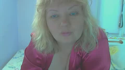 Snapshot of queen_jane8 chatting on May 18, 2026, 10:21 am queen_jane8 online show from May 18, 2026, 10:21 am