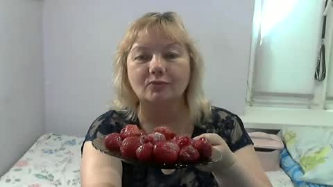 Snapshot of queen_jane8 chatting on June 14, 2026, 12:18 pm queen_jane8 online show from June 14, 2026, 12:18 pm