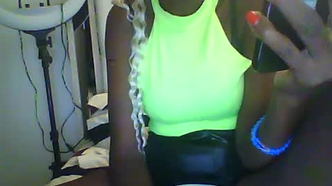 queen_kai online show from July 27, 2026, 10:44 am