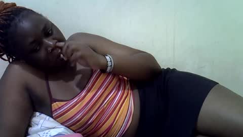 queen_leilla online show from June 17, 2026, 2:58 am