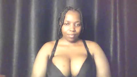 QUEEN online show from March 16, 2026, 11:36 am