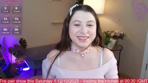 Snapshot of queen_michelle_ chatting on October 7, 2025, 9:12 pm Michelle online show from October 7, 2025, 9:12 pm