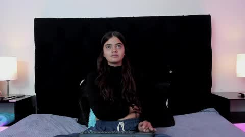 queen_misy online show from April 12, 2026, 8:03 pm