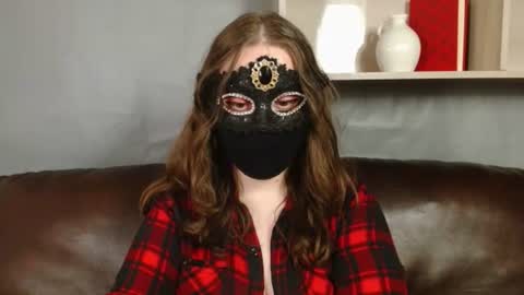 Snapshot of queen_nora chatting on June 22, 2026, 11:13 pm Nora online show from June 22, 2026, 11:13 pm