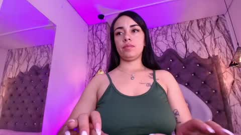 Snapshot of queen_nyxx chatting on May 29, 2026, 6:39 pm QueenNyx online show from May 29, 2026, 6:39 pm